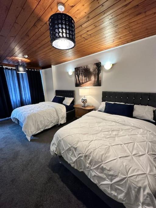 Modern 2 Bedroom Apt Derby City Buitenkant foto