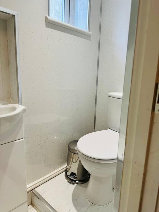 Modern 2 Bedroom Apt Derby City Buitenkant foto